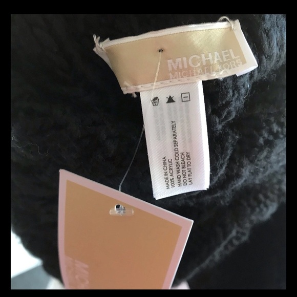 NWT MICHAEL Michael Kors Womens Patchwork Knit Infinity Loop Scarf Black - Picture 13 of 15